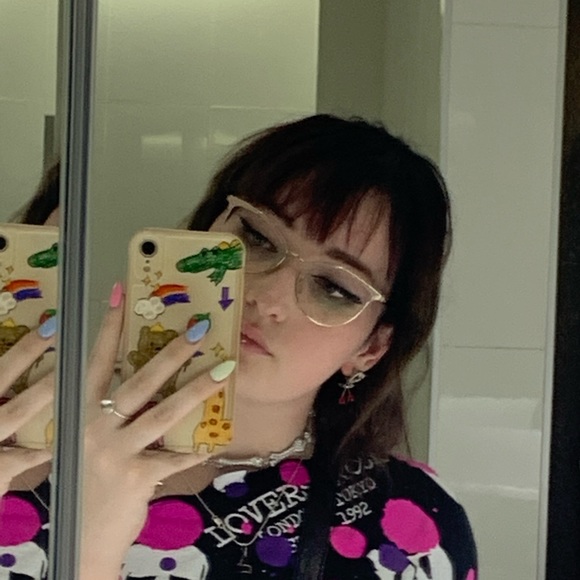 Meet your Posher, Ella - Picture 1 of 1